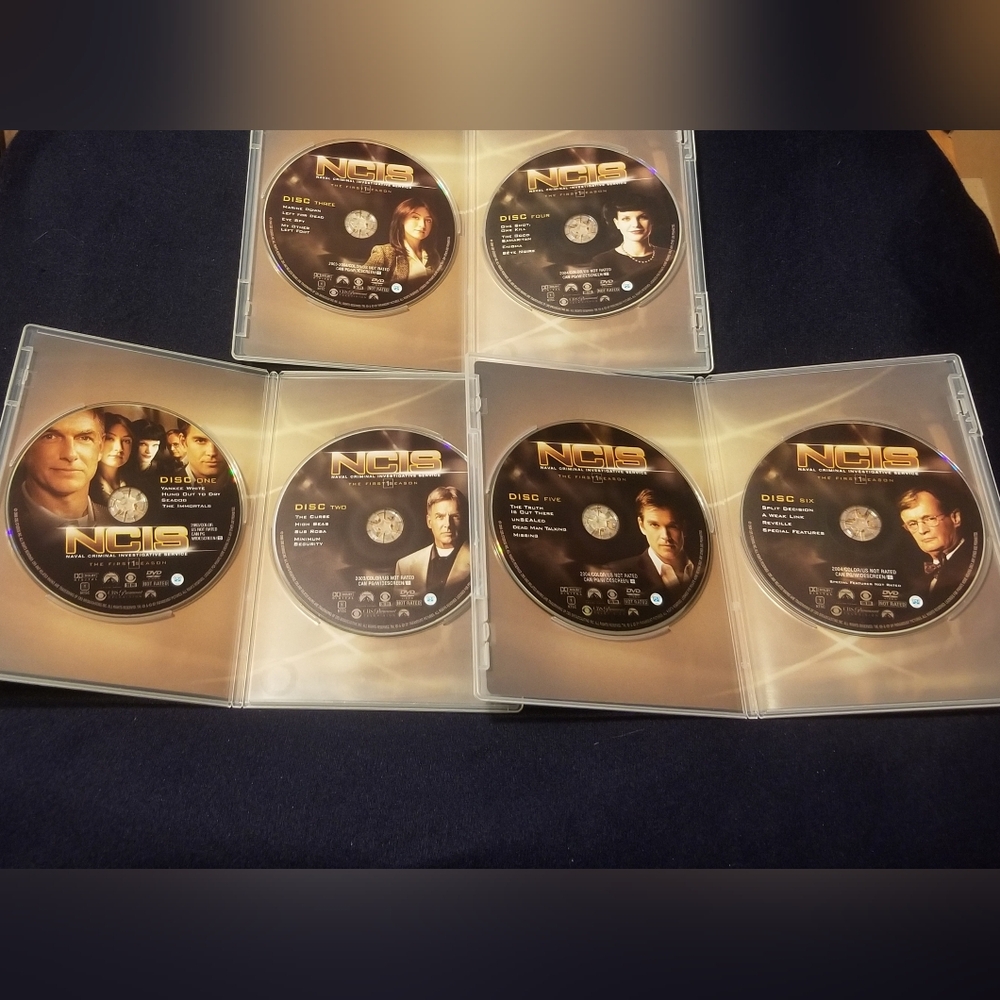 NCIS, seasons 1 & 2 dvds, w bonus features - Picture 5 of 8